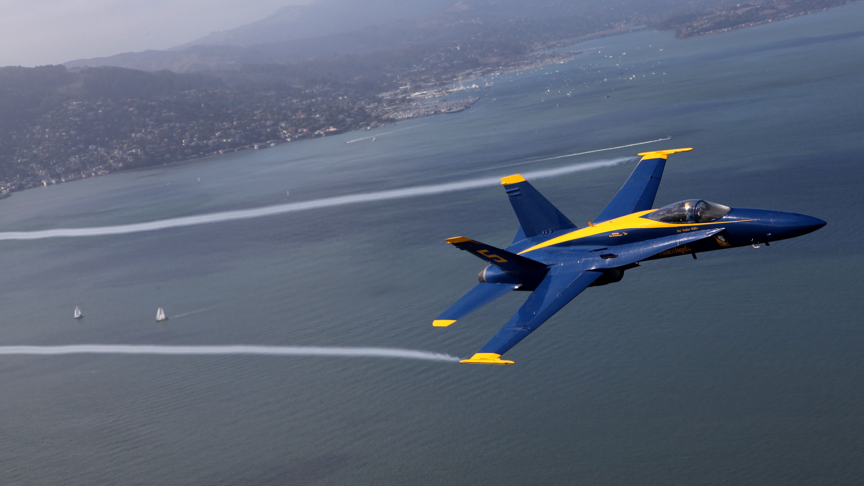 Navy Blue Angels jet crashes in Tennessee; 1 dead